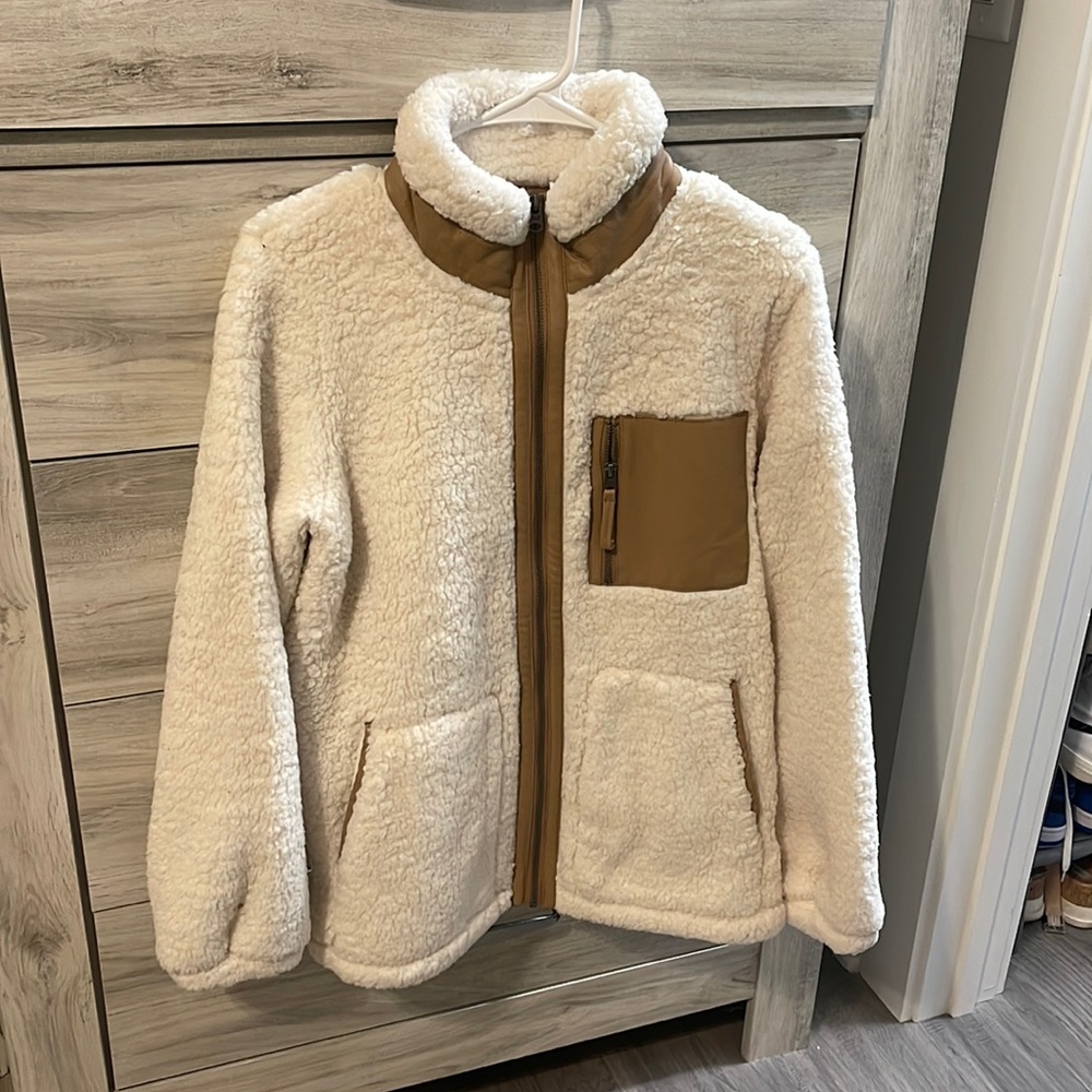 ABERCOMBIE AND FITCH SHERPA JACKET